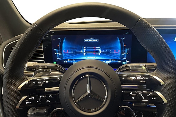 Mercedes-Benz GLE53 7 of 21