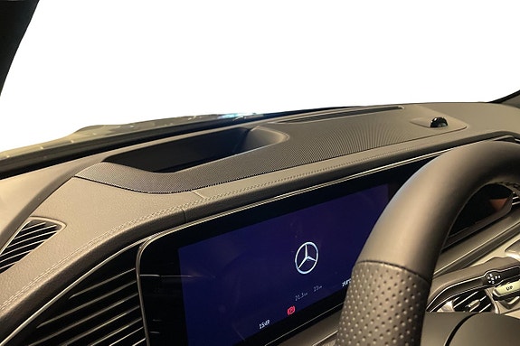 Mercedes-Benz GLE53 14 of 21