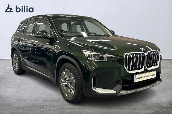 BMW iX1 17 of 18