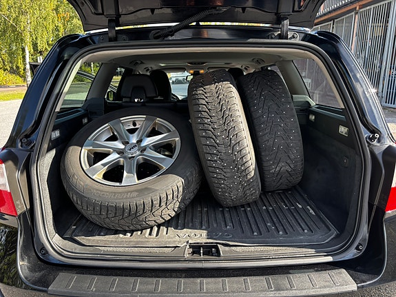 Volvo V70 13 of 16