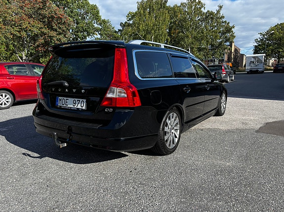 Volvo V70 5 of 16
