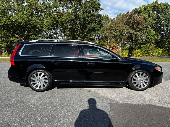 Volvo V70 6 of 16