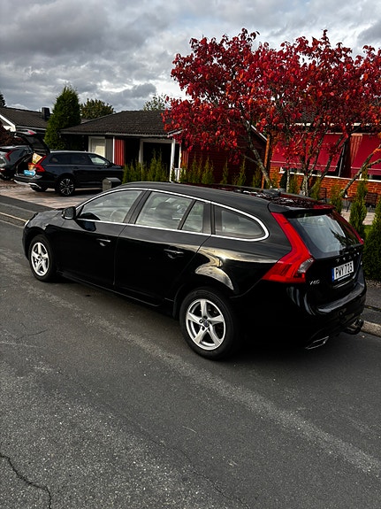 Volvo V60 3 of 8