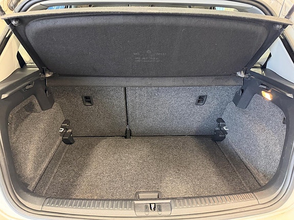 Volkswagen Polo 12 of 12