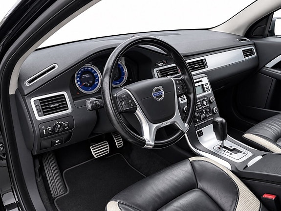 Volvo V70 8 of 10