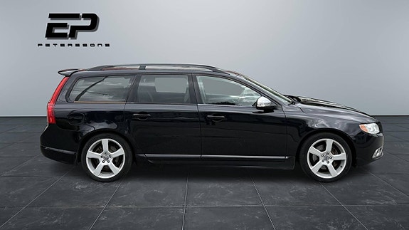 Volvo V70 3 of 10