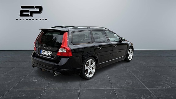 Volvo V70 4 of 10