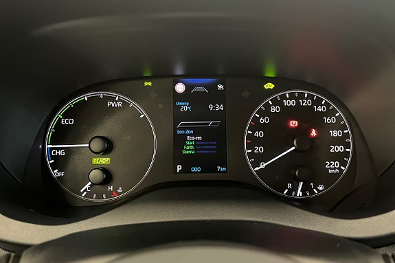 Toyota Yaris 16 of 21