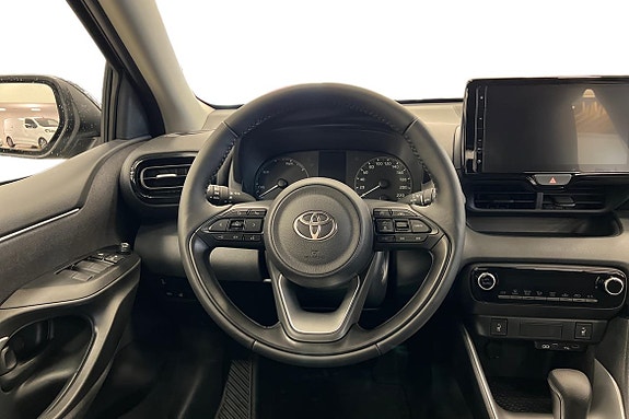 Toyota Yaris 11 of 21