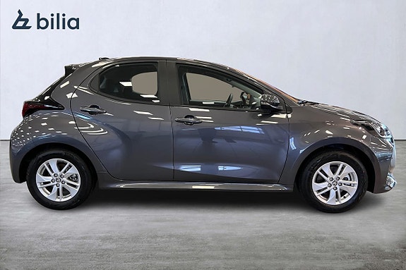Toyota Yaris 18 of 21