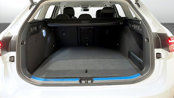 Skoda Superb 12 of 14