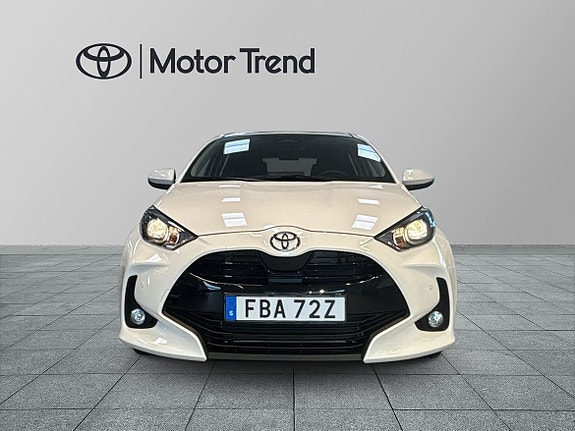 Toyota Yaris 6 of 22