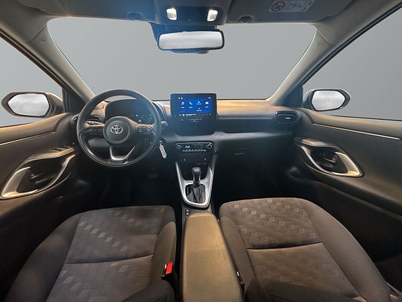 Toyota Yaris 10 of 22