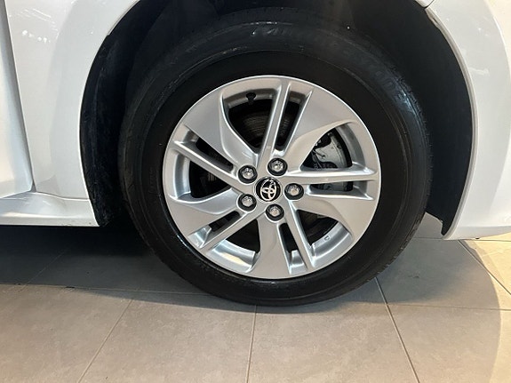 Toyota Yaris 13 of 22