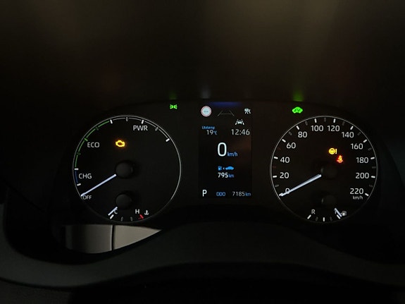 Toyota Yaris 19 of 22