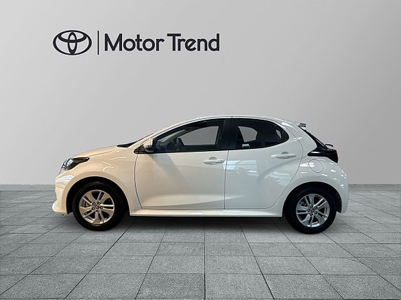 Toyota Yaris 4 of 22