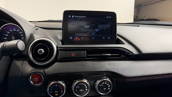 Mazda MX-5 15 of 19