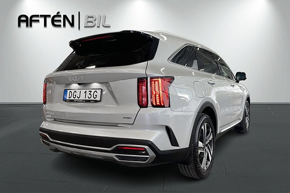 Kia Sorento 10 of 30