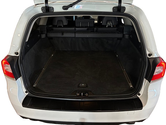 Volvo V70 18 of 24