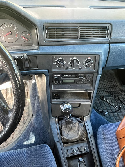 Volvo 940 16 of 23