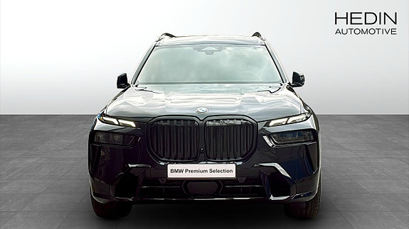 BMW X7 8 of 13