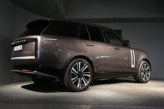 Land Rover Range Rover 6 of 30