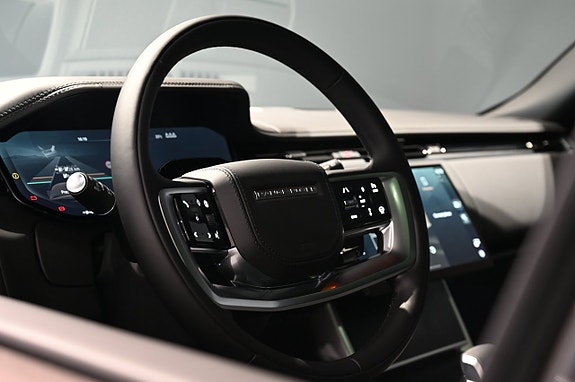 Land Rover Range Rover 17 of 30