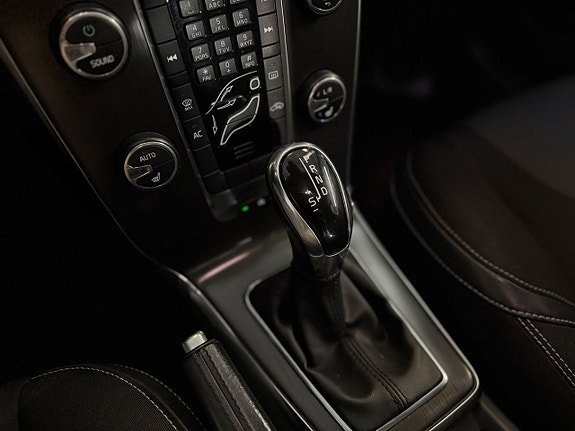 Volvo V40 18 of 19