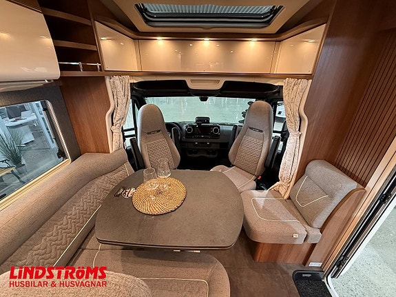 Carthago C1-tourer T 143 KB-LE comfort 4.2t (MB) 3 of 25
