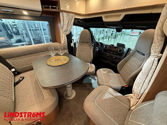 Carthago C1-tourer T 143 KB-LE comfort 4.2t (MB) 4 of 25