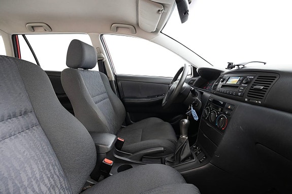 Toyota Corolla 14 of 19