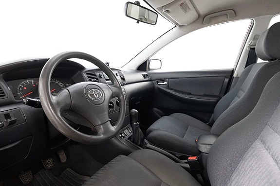 Toyota Corolla 16 of 19