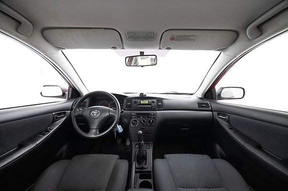Toyota Corolla 13 of 19
