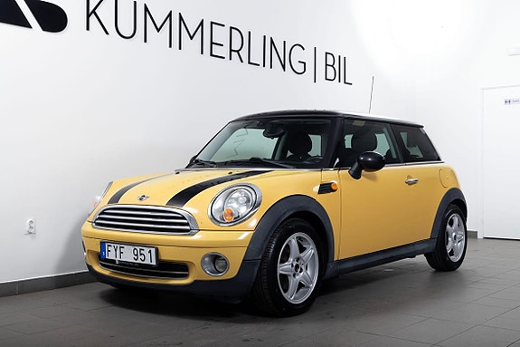 MINI Cooper 2 of 19