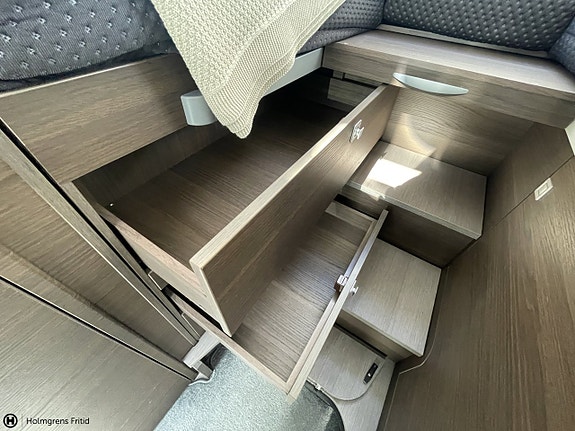 Adria Matrix Mb 670SL | MERCEDES CHASSI | 4ST PASS. | UGN | 19 of 27