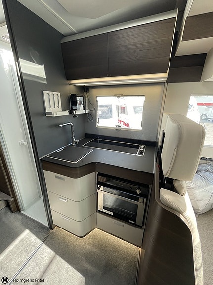 Adria Matrix Mb 670SL | MERCEDES CHASSI | 4ST PASS. | UGN | 13 of 27