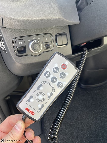 Adria Matrix Mb 670SL | MERCEDES CHASSI | 4ST PASS. | UGN | 25 of 27