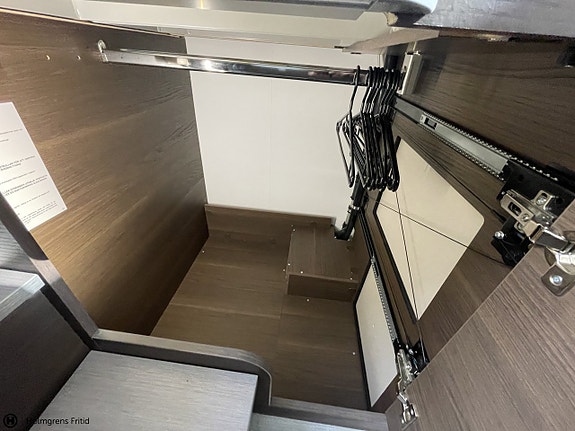 Adria Matrix Mb 670SL | MERCEDES CHASSI | 4ST PASS. | UGN | 18 of 27