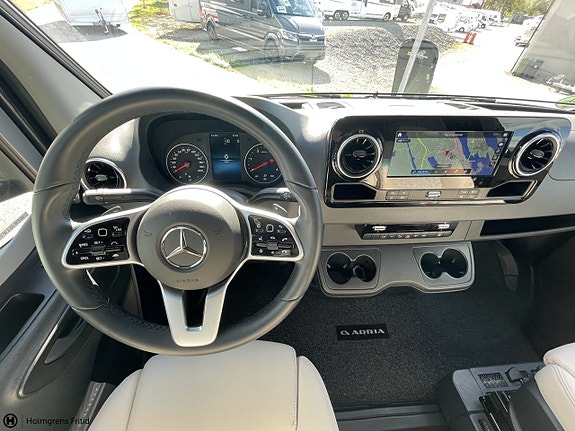Adria Matrix Mb 670SL | MERCEDES CHASSI | 4ST PASS. | UGN | 10 of 27