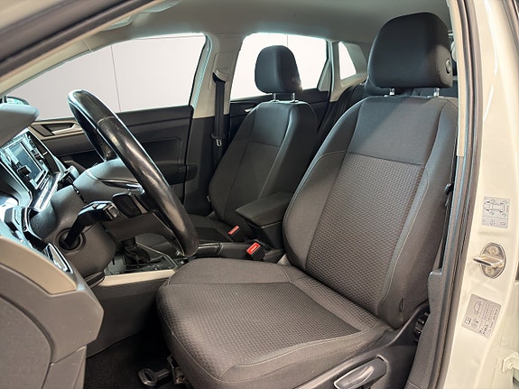 Volkswagen Polo 9 of 27