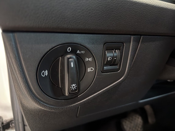 Volkswagen Polo 19 of 27
