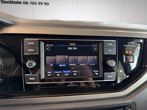 Volkswagen Polo 23 of 27