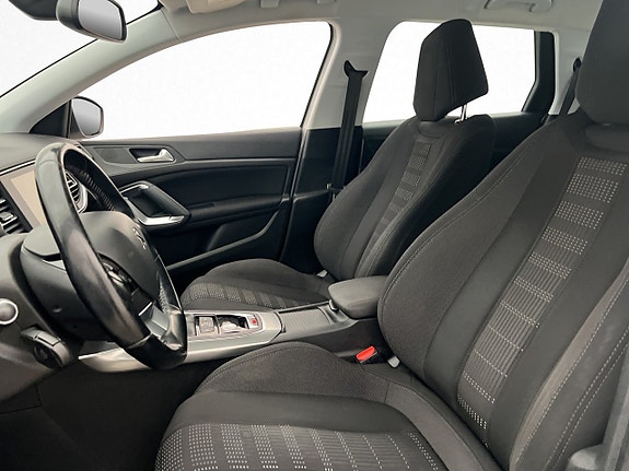 Peugeot 308 SW 11 of 30