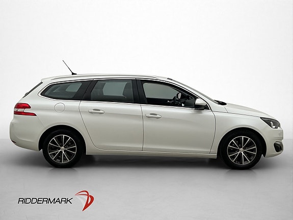Peugeot 308 SW 9 of 30