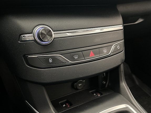 Peugeot 308 SW 22 of 30