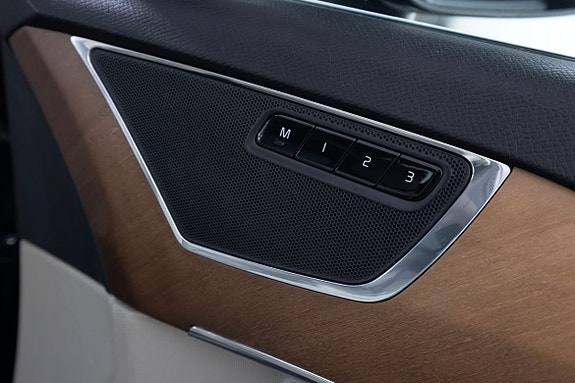 Volvo XC90 23 of 27