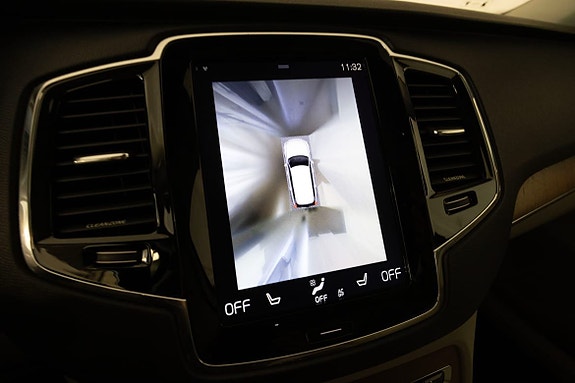 Volvo XC90 19 of 27