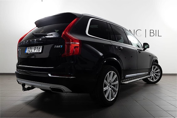 Volvo XC90 11 of 27