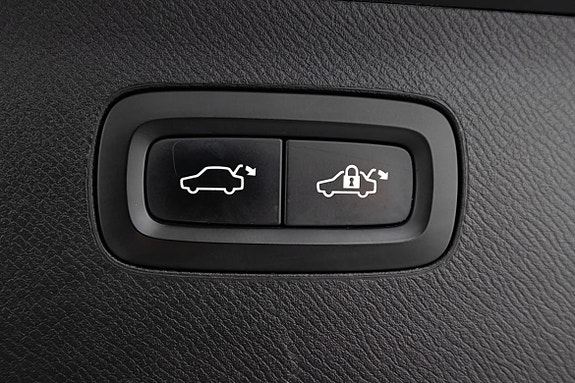 Volvo XC90 24 of 27
