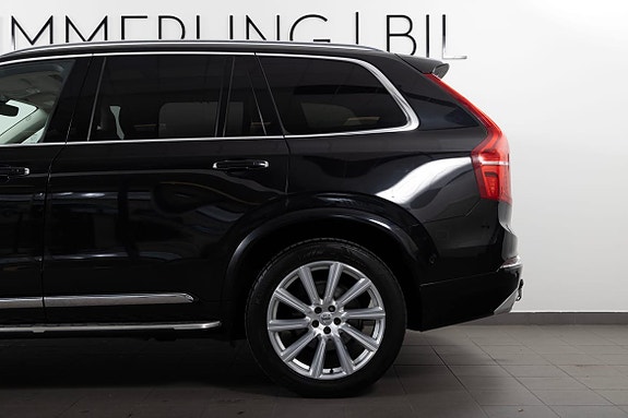 Volvo XC90 5 of 27